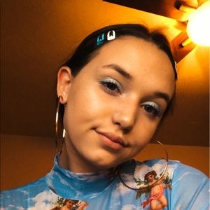 Meet your Posher, Tay